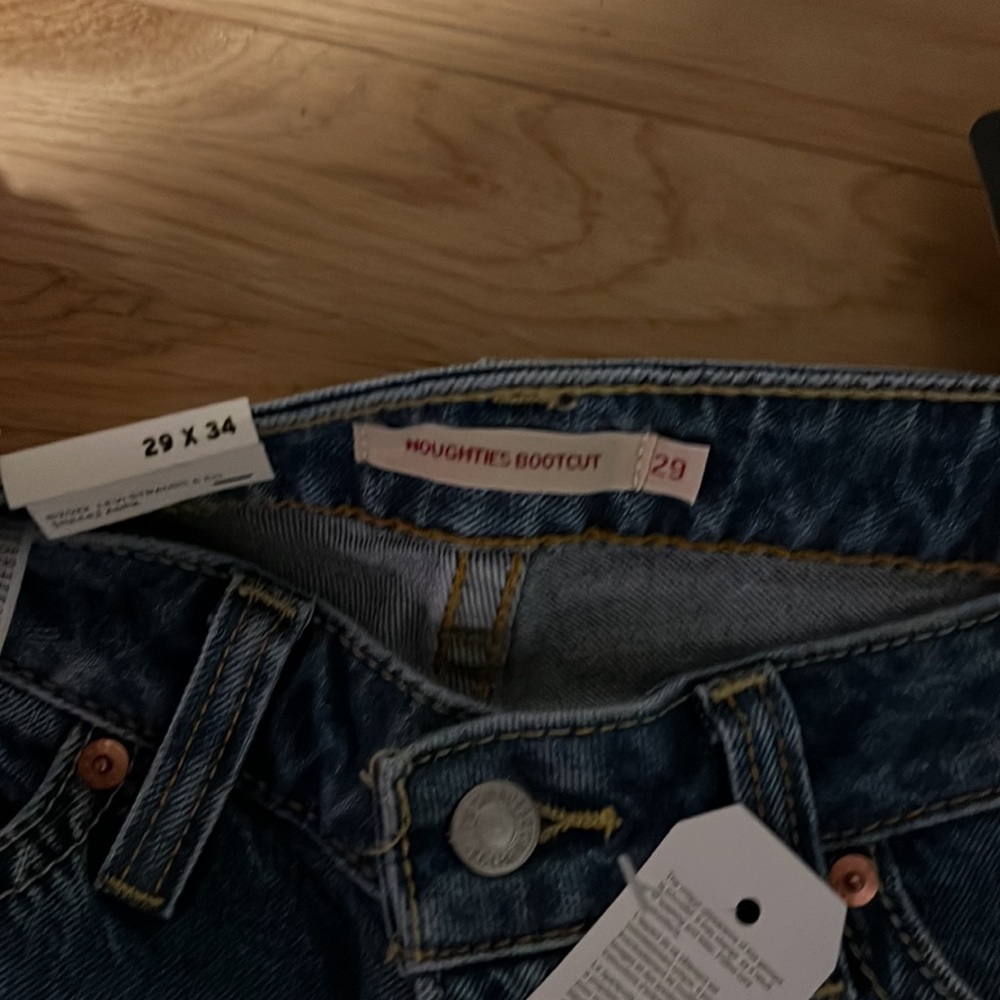 Brand new boot cut Jrans - Picture 3 of 6